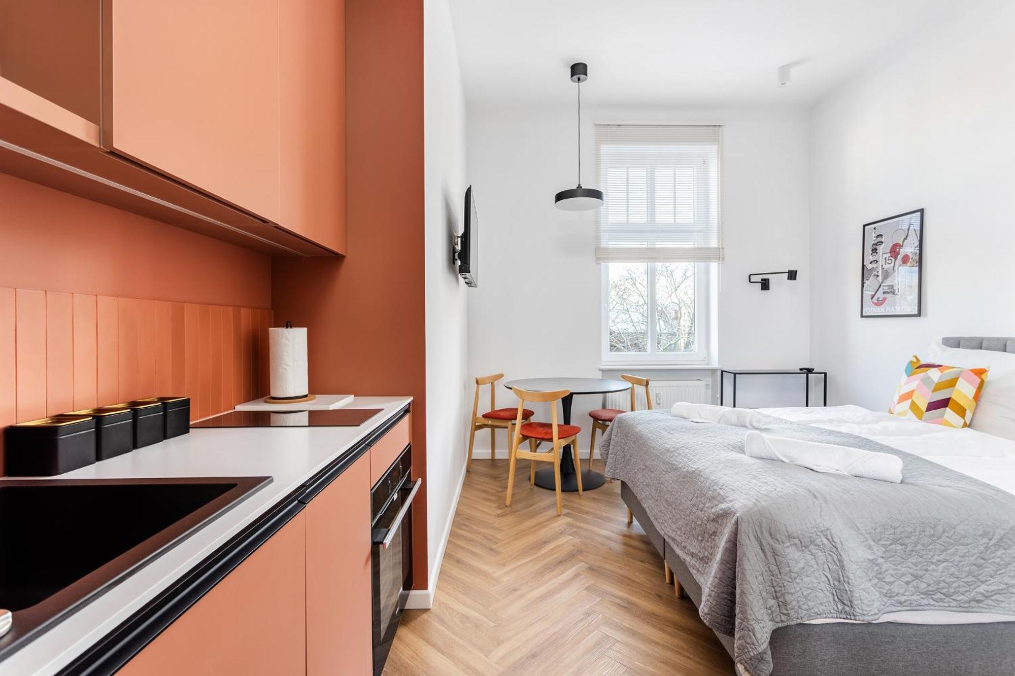Nowoczesne I Stylowe Studia Very Berry W Poznaniu By Noclegi Renters Luaran gambar