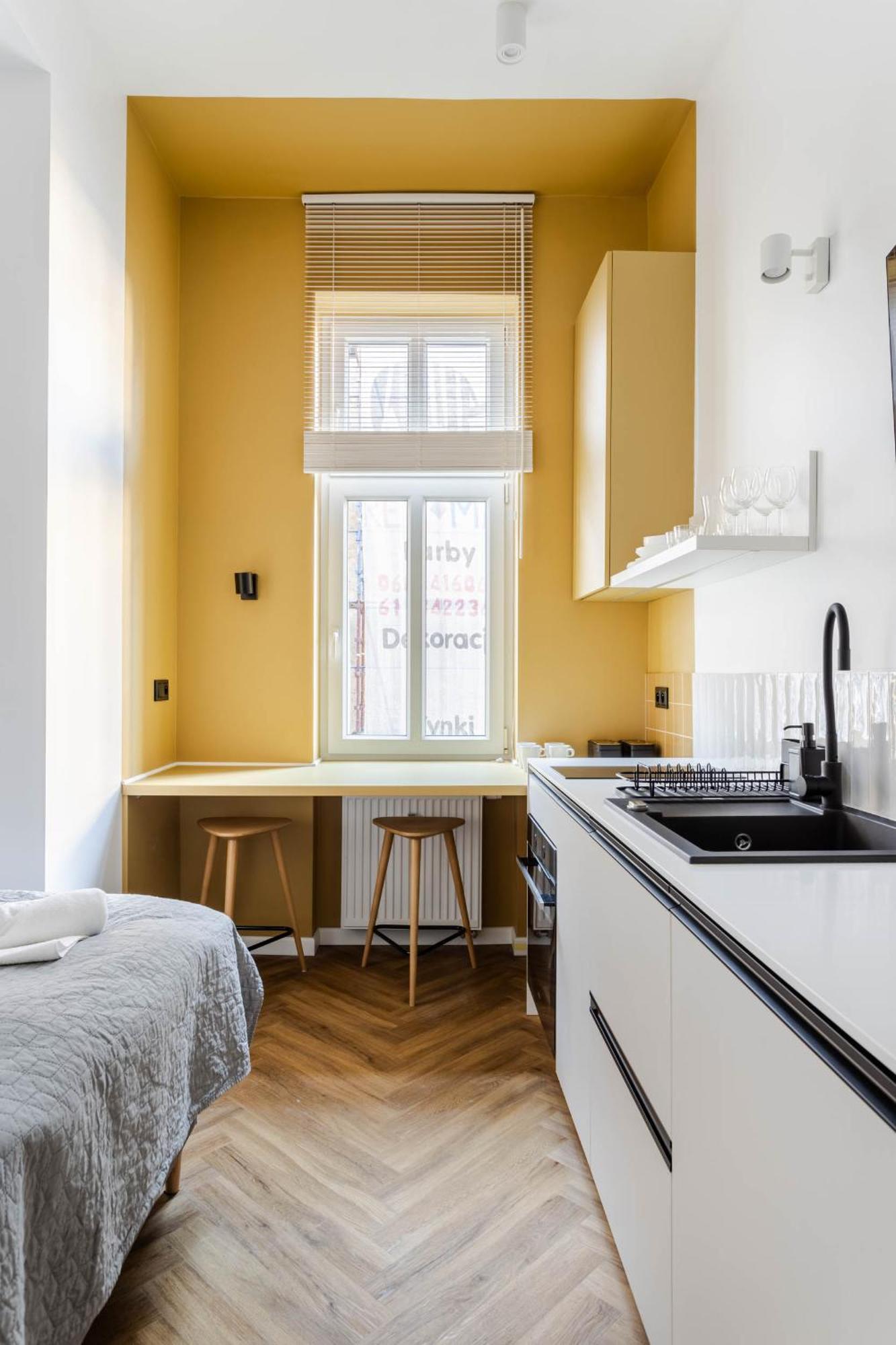 Nowoczesne I Stylowe Studia Very Berry W Poznaniu By Noclegi Renters Luaran gambar