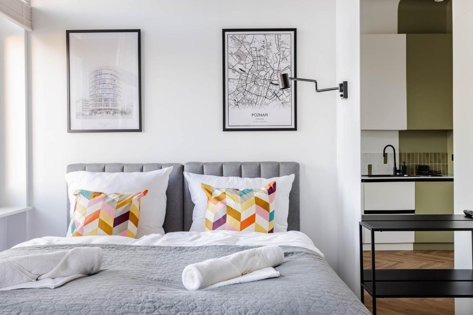 Nowoczesne I Stylowe Studia Very Berry W Poznaniu By Noclegi Renters Luaran gambar