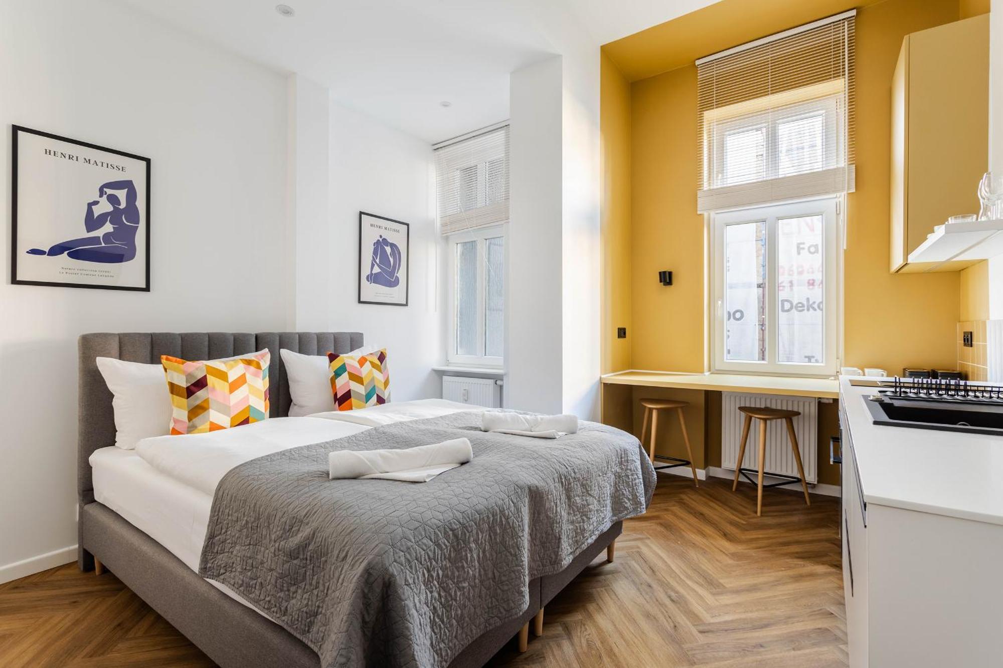 Nowoczesne I Stylowe Studia Very Berry W Poznaniu By Noclegi Renters Luaran gambar