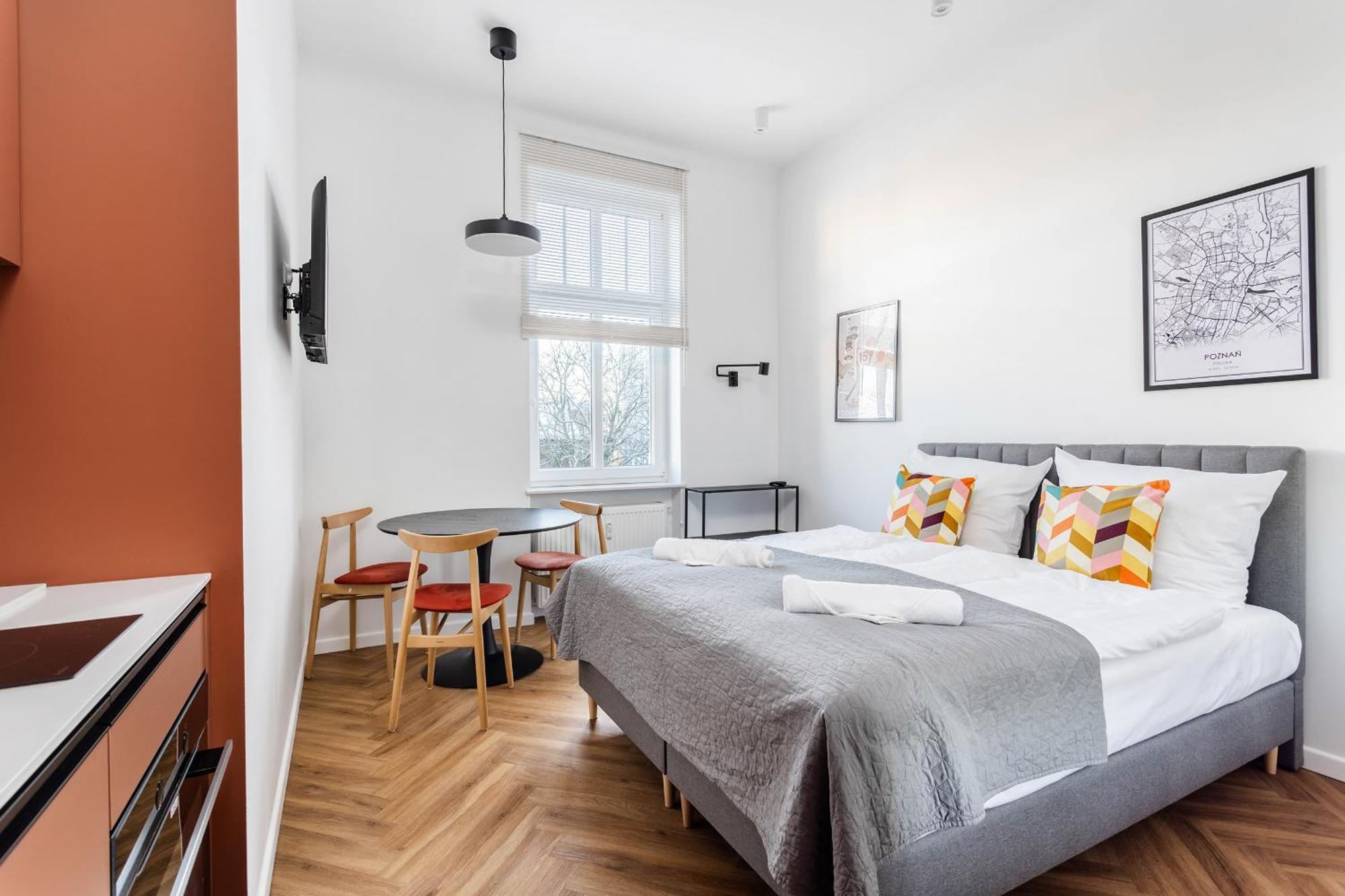 Nowoczesne I Stylowe Studia Very Berry W Poznaniu By Noclegi Renters Luaran gambar